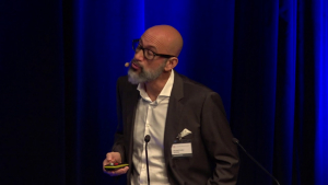 Choix des implants et voies d&rsquo;abord chirurgicales