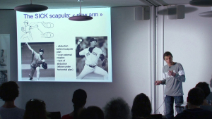 L'&eacute;paule du jour de tennis: de la biom&eacute;canique &agrave; la clinique