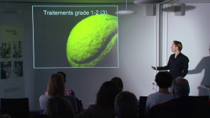 Prise en charge physioth&eacute;rapeutique des joueurs de tennis de haut niveau